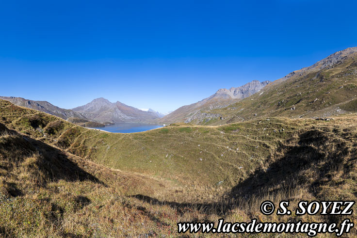 202310004
Lac du Mont-Cenis (1974m) (Massif du Mont-Cenis, Savoie)
Clich Serge SOYEZ
Copyright Reproduction interdite sans autorisation