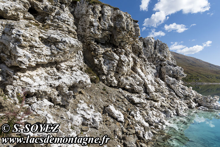 202310007
Lac du Mont-Cenis (1974m) (Massif du Mont-Cenis, Savoie)
Clich Serge SOYEZ
Copyright Reproduction interdite sans autorisation