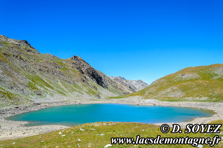 Photo n201207067
Lac de derrire la Croix (2428m) (Alpes de Haute Provence)
Clich Dominique SOYEZ
Copyright Reproduction interdite sans autorisation