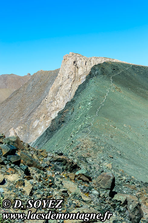 Photo n201507040
Le col Sud du Cristillan: le fond de l'ocan  3000m d'altitude!
Clich Dominique SOYEZ
Copyright Reproduction interdite sans autorisation