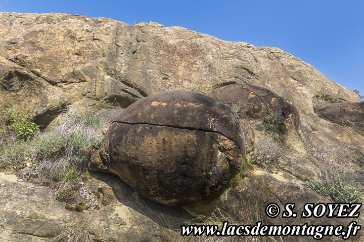 Photo n202404012
Boules de grs de Saint-Andr-de-Rosans (745m) (Baronnies, Hautes-Alpes)
Clich Serge SOYEZ
Copyright Reproduction interdite sans autorisation