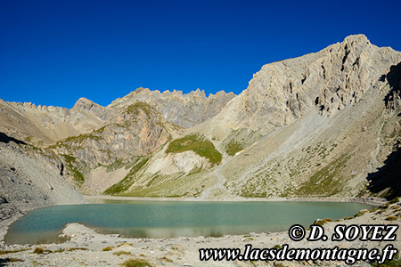 Lac des B�raudes (2504m)
(Brian�onnais, Hautes-Alpes)
Clich� Dominique SOYEZ
Copyright Reproduction interdite sans autorisation