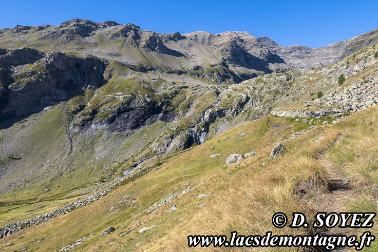 Photo n�202607056
Lac Faravel (2386m) (�crins, Hautes-Alpes)
Clich� Dominique SOYEZ
Copyright Reproduction interdite sans autorisation
