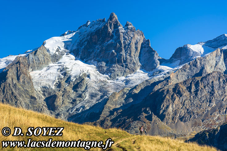 Photo n202209018
Lac Lri (2375m) (Plateau d'Emparis, Grandes Rousses, Hautes-Alpes)
Clich Dominique SOYEZ
Copyright Reproduction interdite sans autorisation