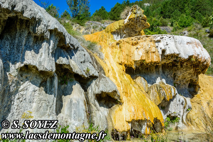 Photo n°201807052
Fontaine de Réotier (900m) (Réotier, Guillestrois, Hautes-Alpes)
Cliché Serge SOYEZ
Copyright Reproduction interdite sans autorisation