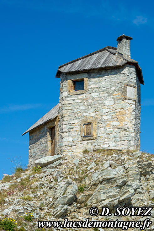 Photo n201807110
Ancien poste optique (2505m) de la Crte des Chambrettes (2582m) (Queyras, Hautes-Alpes)
Clich Dominique SOYEZ
Copyright Reproduction interdite sans autorisation