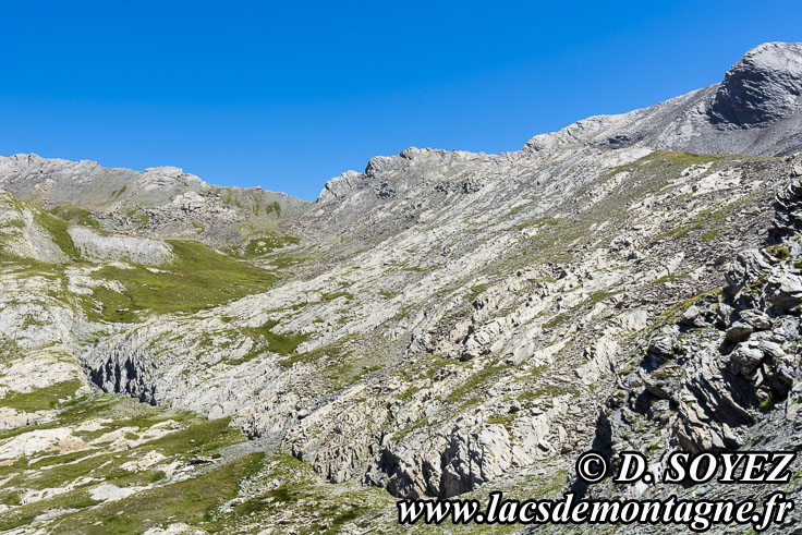 Photo n202207013
Faille normale de la Brche de Ruine (Queyras, Hautes-Alpes)
Clich Dominique SOYEZ
Copyright Reproduction interdite sans autorisation