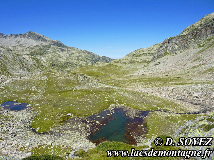 Photo nP1010587
Lac de lAgnelin (2322m) (Sept-Laux, Isre)
Clich Dominique SOYEZ
Copyright Reproduction interdite sans autorisation