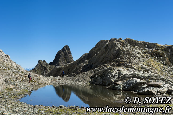 Lac de lne (2417m) (Sept-Laux, Isre)
Photo n202209079
Clich Dominique SOYEZ
Copyright Reproduction interdite sans autorisation