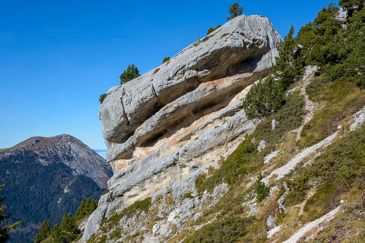 Photo n201511030
Monolithe de la Folatire (1788m),
Chamechaude, Chartreuse, Isre
Clich Serge SOYEZ
Copyright Reproduction interdite sans autorisation