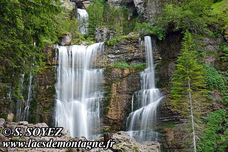 Photo n201606010
Cascade infrieure du Cirque de Saint-Mme (1037 m),
Chartreuse, limite Isre-Savoie
Clich Serge SOYEZ
Copyright Reproduction interdite sans autorisation