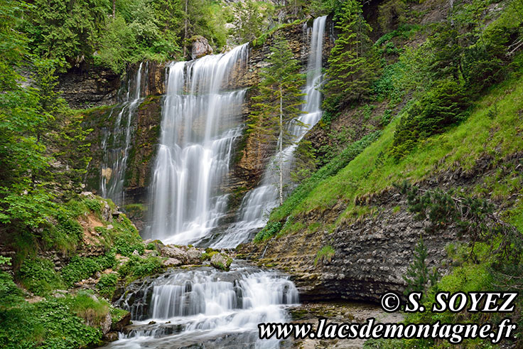 Photo n201606012
Cascade infrieure du Cirque de Saint-Mme (1037 m),
Chartreuse, limite Isre-Savoie
Clich Serge SOYEZ
Copyright Reproduction interdite sans autorisation