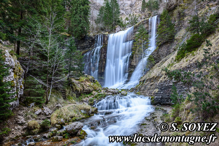 Photo n201704001
Cascade infrieure du Cirque de Saint-Mme (1037 m),
Chartreuse, limite Isre-Savoie
Clich Serge SOYEZ
Copyright Reproduction interdite sans autorisation