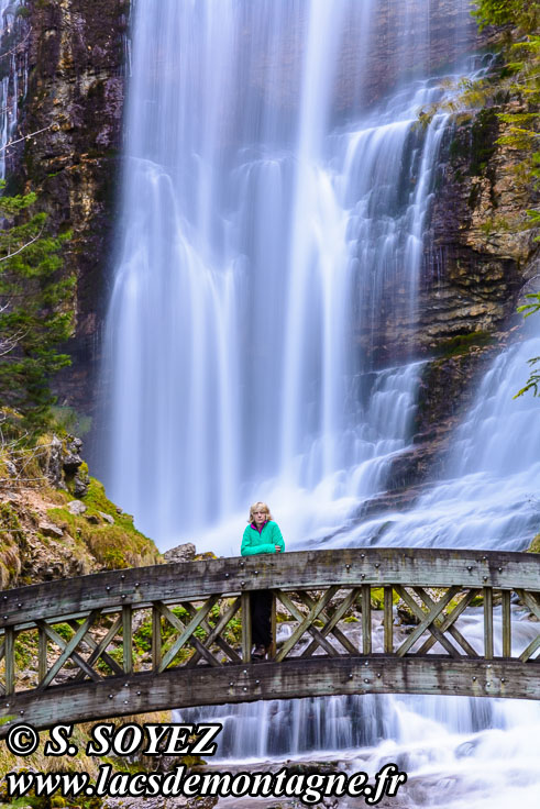 Photo n201704007
Cascade infrieure du Cirque de Saint-Mme (1037 m),
Chartreuse, limite Isre-Savoie
Clich Serge SOYEZ
Copyright Reproduction interdite sans autorisation