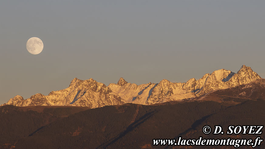 Photo n°202511002
Cliché Dominique SOYEZ
Copyright Reproduction interdite sans autorisation Photo n°202511002
Pleine lune sur la Chaîne de Belledonne (Isère)
Cliché Dominique SOYEZ
Copyright Reproduction interdite sans autorisation