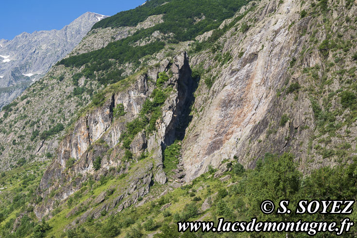 Photo n202506009
Faille d'Ornon (1208m) (Col d'Ornon, Chalp de Chantelouve, Isre)
Clich Serge SOYEZ
Copyright Reproduction interdite sans autorisation