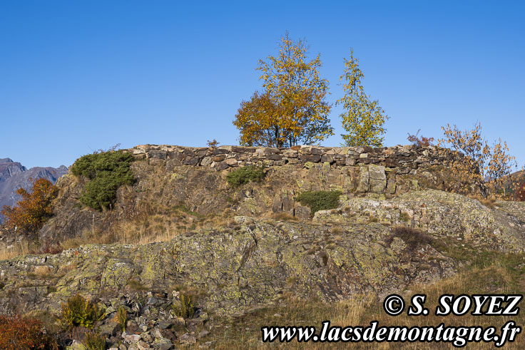 Photo n�202510027
Site arch�ologique de Brandes (Alpe-d'Huez, Les Grandes Rousses, Is�re)
Clich� Serge SOYEZ
Copyright Reproduction interdite sans autorisation