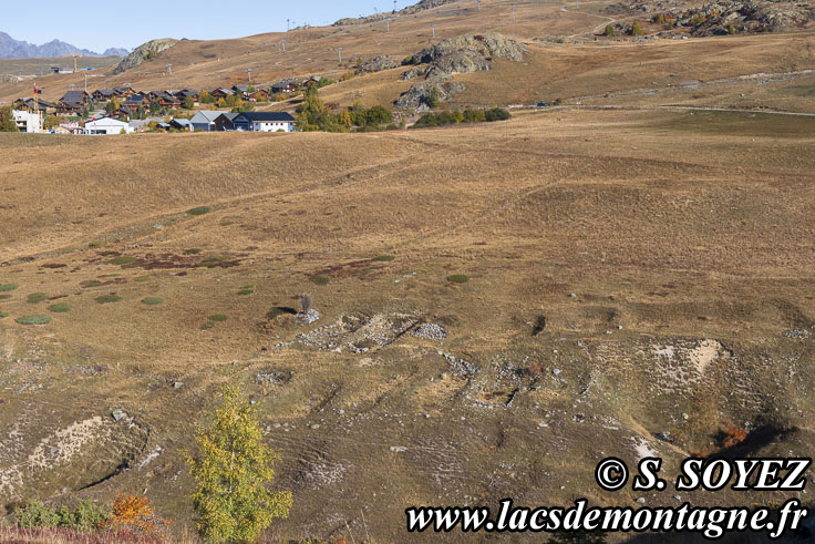 Photo n�202510029
Site arch�ologique de Brandes (Alpe-d'Huez, Les Grandes Rousses, Is�re)
Clich� Serge SOYEZ
Copyright Reproduction interdite sans autorisation