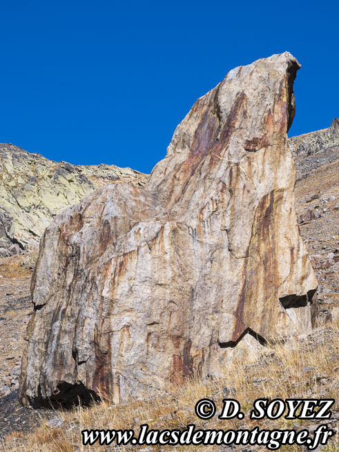 Photo n�202510053
Mines d�anthracite de l�Herpie (2250m) (Alpes-d'Huez, Combe Charbonni�re, Les Grandes Rousses Is�re)
Clich� Dominique SOYEZ
Copyright Reproduction interdite sans autorisation