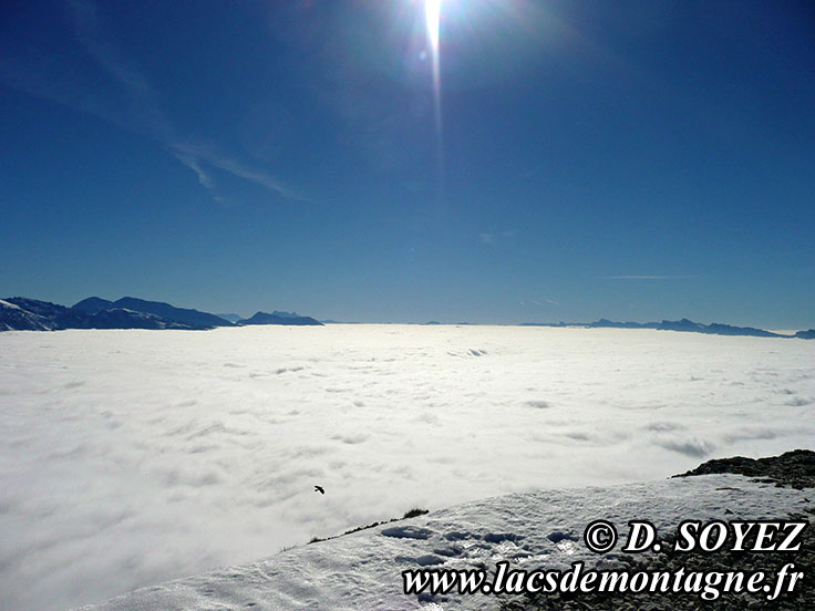 Photo nP1000416
Mer de nuages
Clich Dominique SOYEZ
Copyright Reproduction interdite sans autorisation