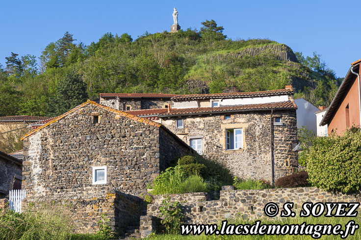 Photo n°202406005
Cliché Serge SOYEZ
Copyright Reproduction interdite sans autorisation Photo n°202406005
Orgues volcaniques d'Usson (Puy-de-Dôme)
Cliché Serge SOYEZ
Copyright Reproduction interdite sans autorisation