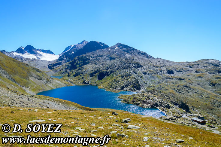 Photo n201208025
Le Grand Lac ou lac Bramant (2448m) (Les Grandes Rousses, Savoie)
Clich Dominique SOYEZ
Copyright Reproduction interdite sans autorisation