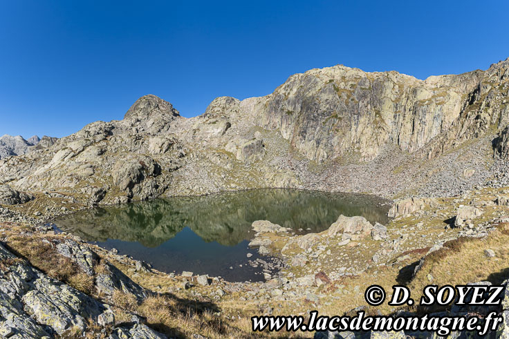 Photo n202309035
Lac du Sambuis (2431m)
(Chane de Belledonne, col du Glandon, Savoie)
Clich Dominique SOYEZ
Copyright Reproduction interdite sans autorisation